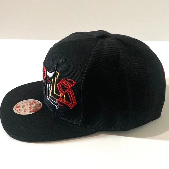 Chicago Bulls Hardwood Classics Mitchell & Ness Snapback - Picture 3 of 5